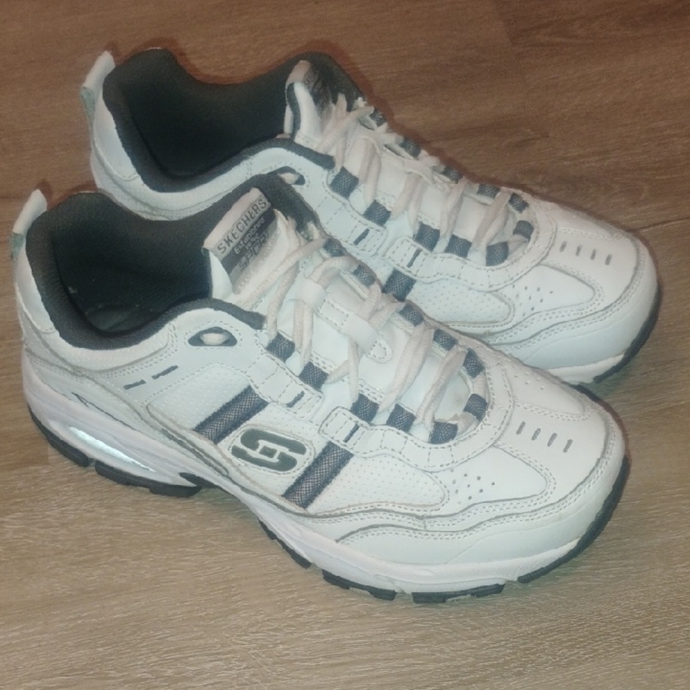 Skechers Vigor 2.0 Serpentine Men's White and Gray Athletic Shoes Size 8